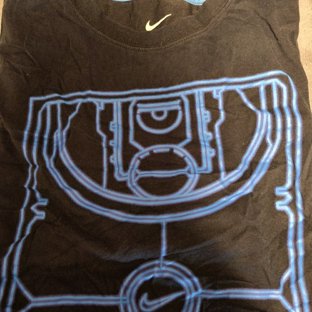 Nike Dri fit Tshirt - Picture 3 of 3